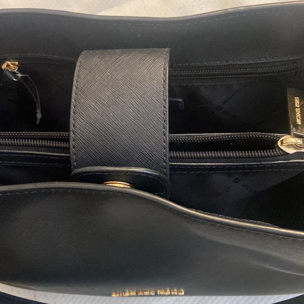 Michael Kors Purse - Picture 3 of 3